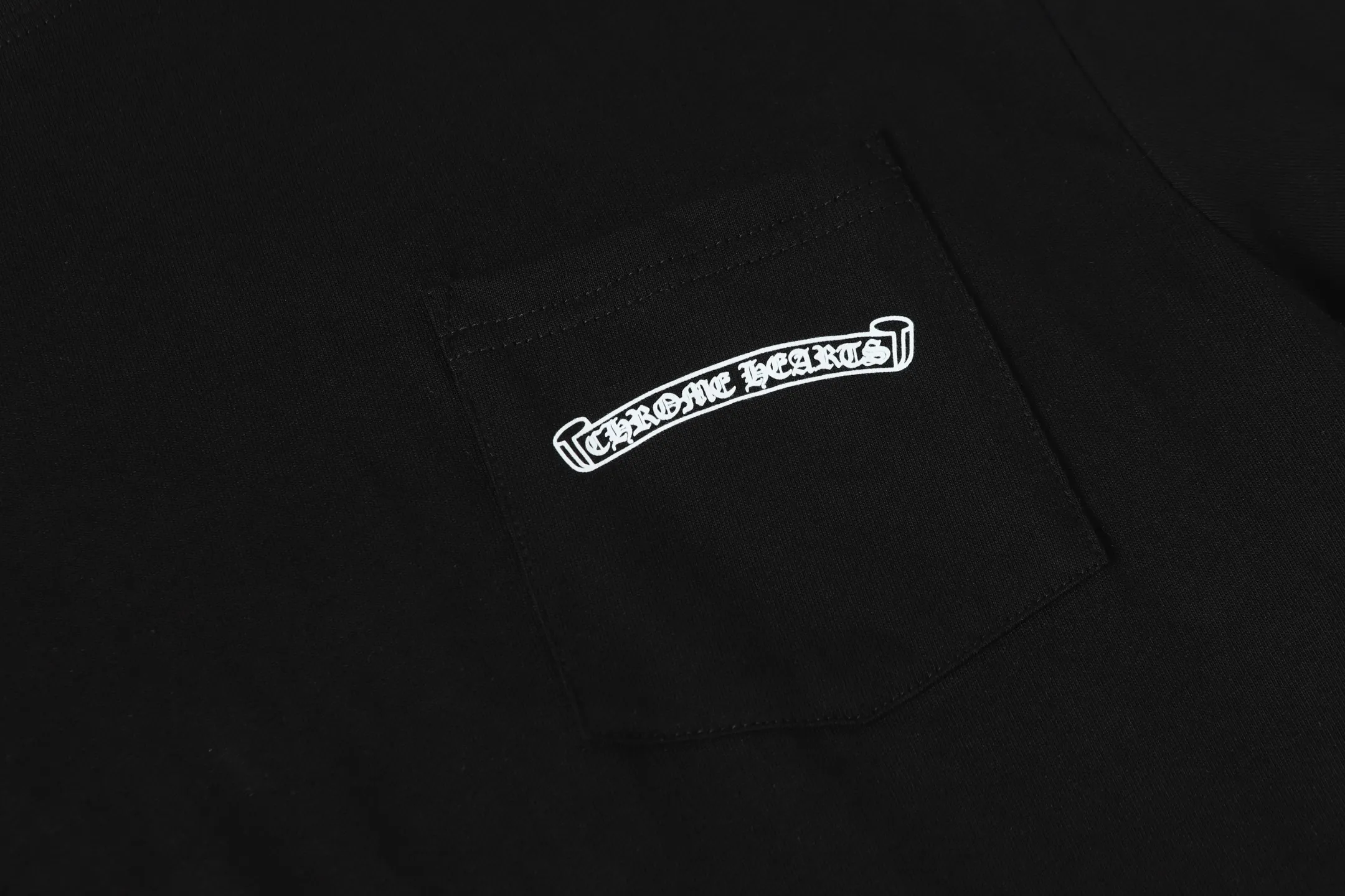 P160 -Chrome Hearts/Chrome Hearts 23ss color cross✝️Sanskrit letter printed short-sleeved T-shirt -High weight, high density and high quality. The wool is soft, delicate and skin-friendly. It feels soft and silky. It has excellent warmth and skin-friendly properties.